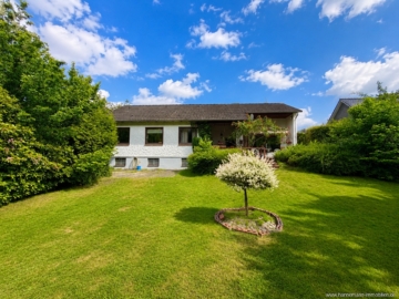 Bungalow mit großem Grundstück – sanieren oder Doppelhaus bauen!, 25462 Rellingen, Einfamilienhaus