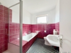 Tageslichtvollbad mit Dusche