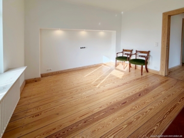 Frisch renoviertes und möbliertes Zimmer in Tibargnähe, 22453 Hamburg / Niendorf, Zimmer